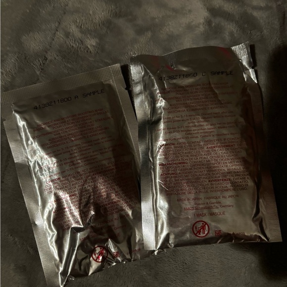 Red and Silver Skincare Mask Set - Picture 7 of 11